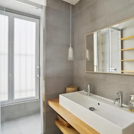 Bnbnook - Bright 2br - Saint-germain & Seine River Apartment Paris